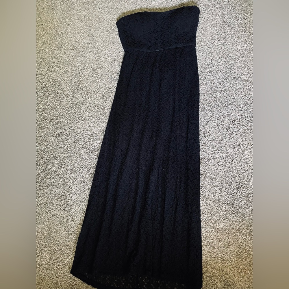 Black lace dress